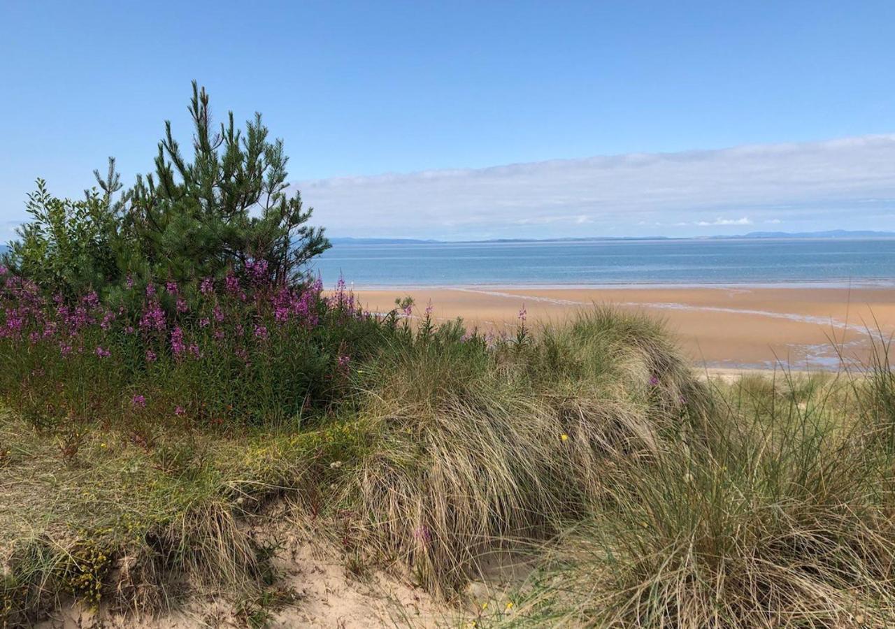 The Tower, Moray Firth Holiday Home Kinloss 외부 사진